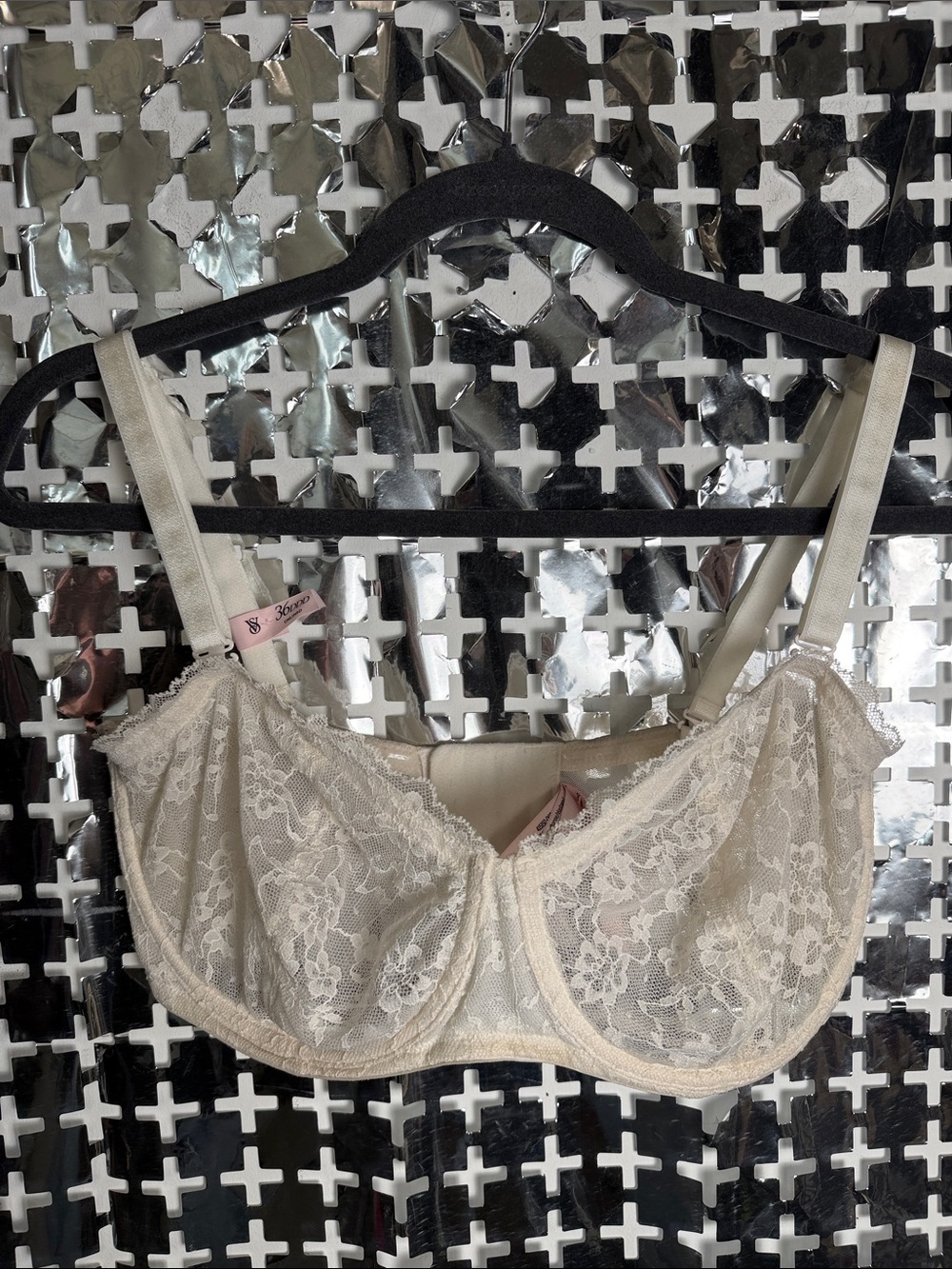 Victoria's Secret Sheer Lace Underwire Bra in Ivory